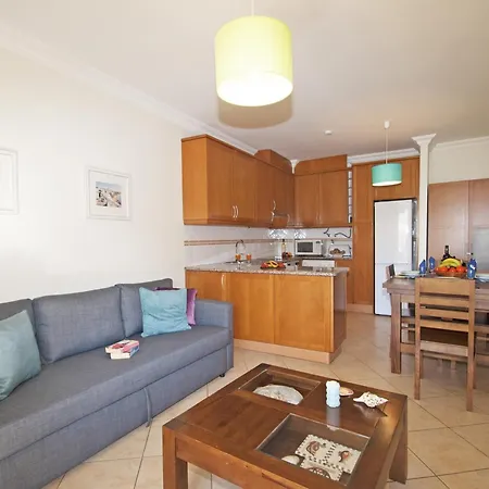 شقة Apartment With 2 Rooms And Balcony